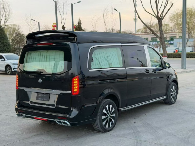 榆林17年奔驰威霆5