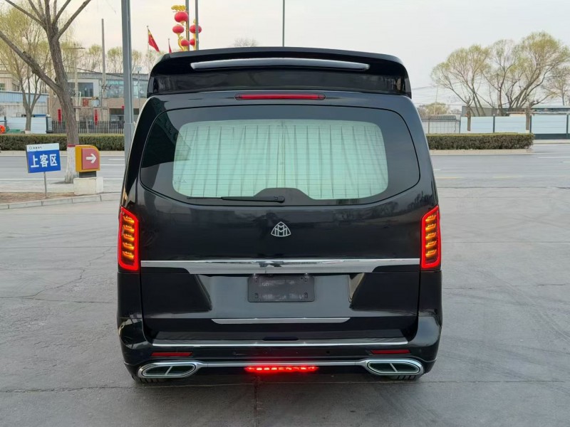 榆林17年奔驰威霆9