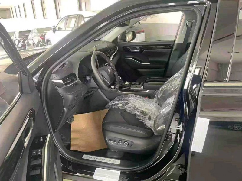 深圳26年丰田汉兰达3