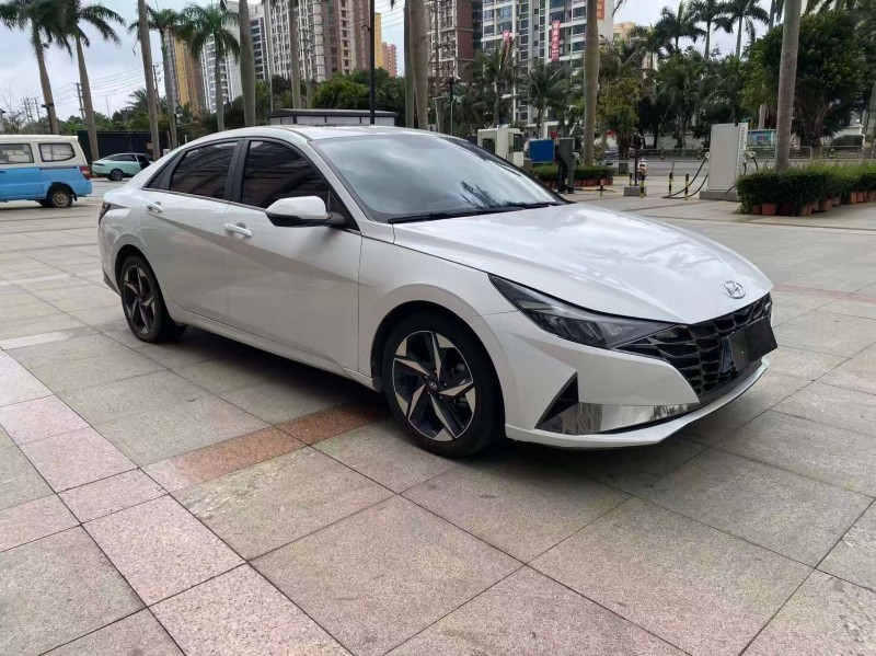 海口23年现代伊兰特3