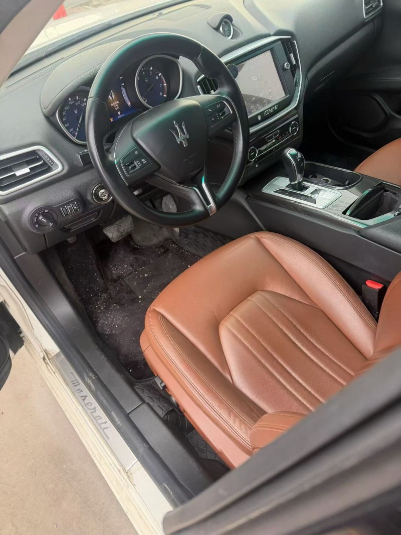 烟台15年玛莎拉蒂Ghibli4