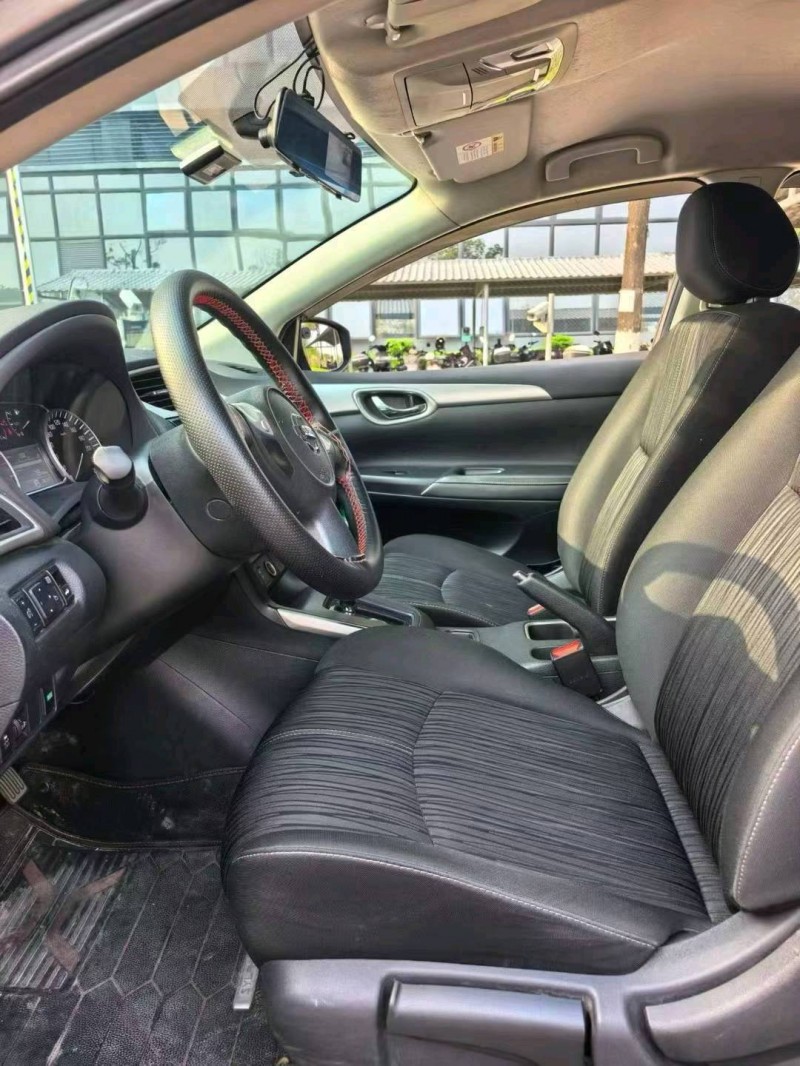 东莞20年日产轩逸4