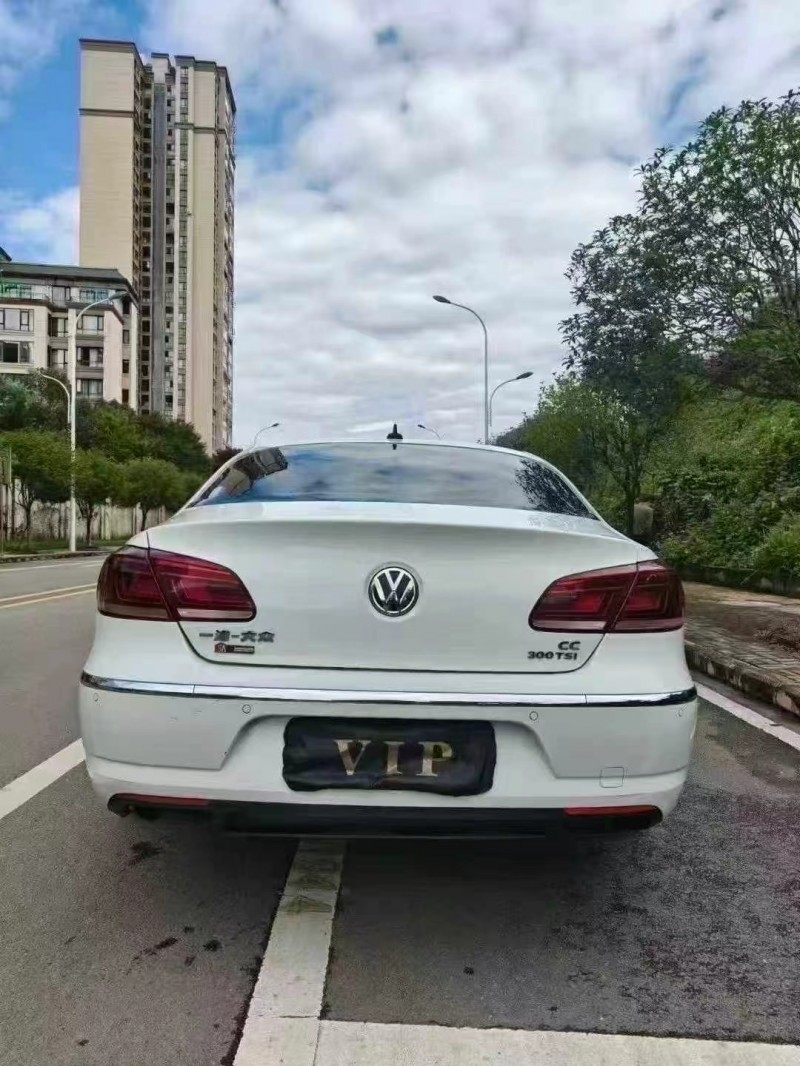 黔西南18年大众CC8