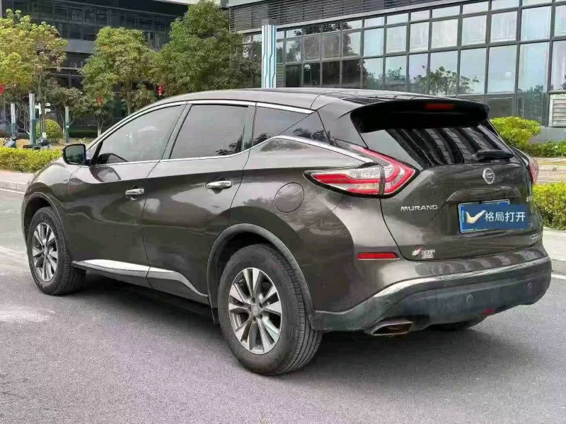 东莞18年日产楼兰8