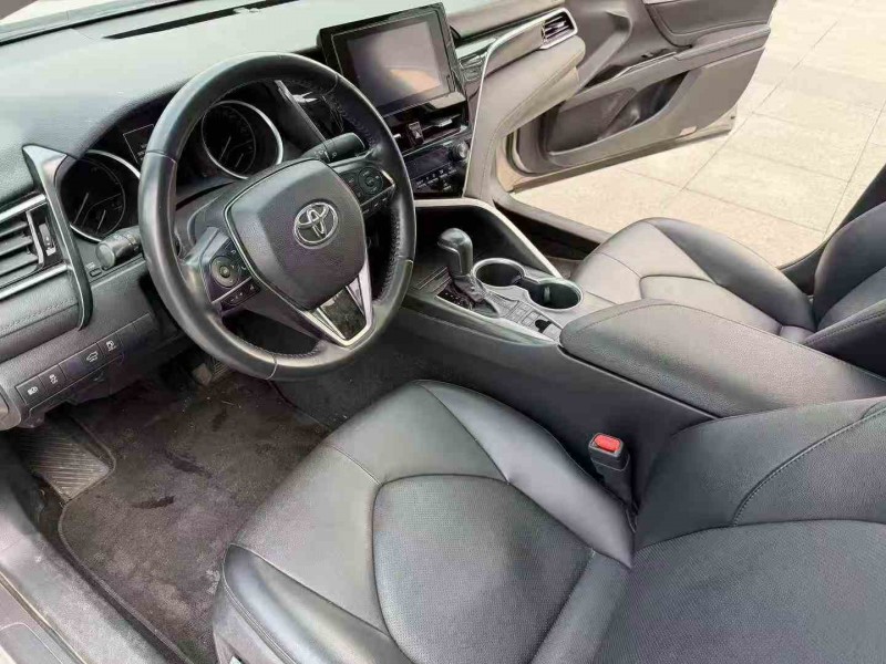 枣庄23年丰田凯美瑞4