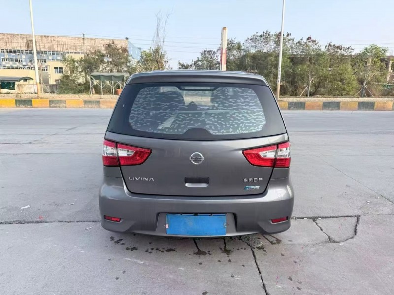 珠海18年日产骊威9