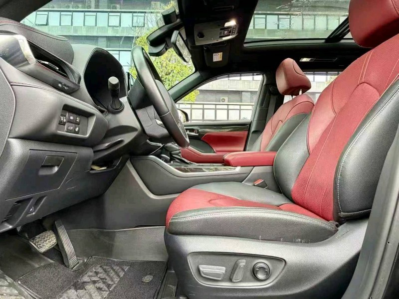 东莞21年丰田皇冠9