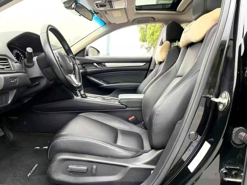 东莞23年本田雅阁8