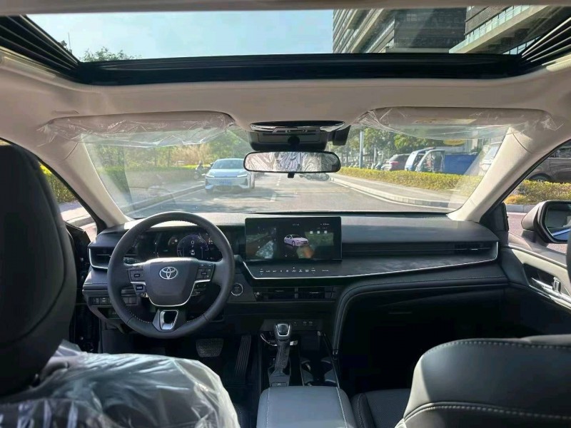 东莞25年丰田凯美瑞8