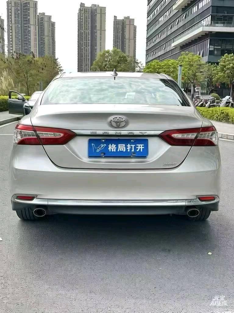 东莞24年丰田凯美瑞5