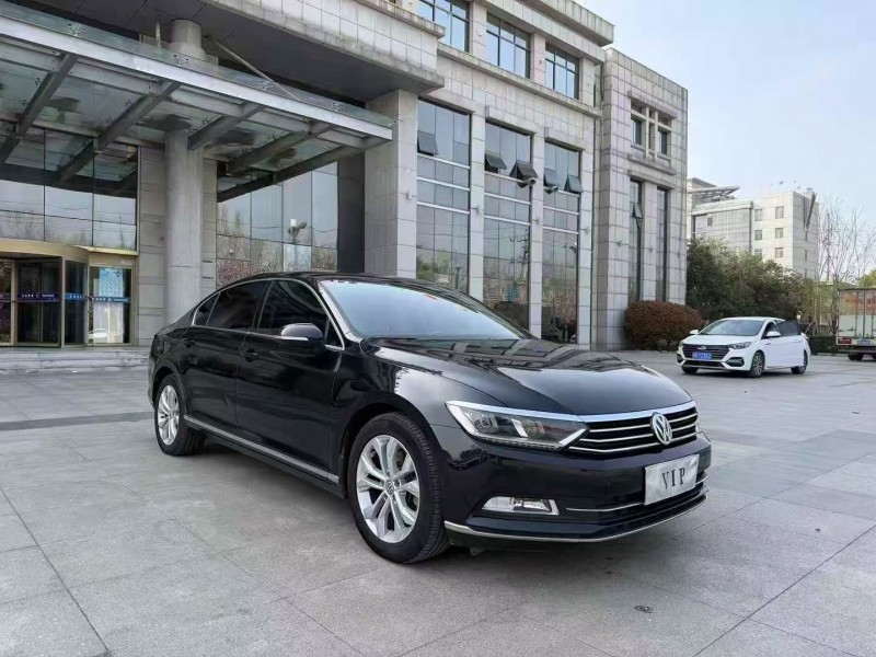 枣庄17年大众迈腾3