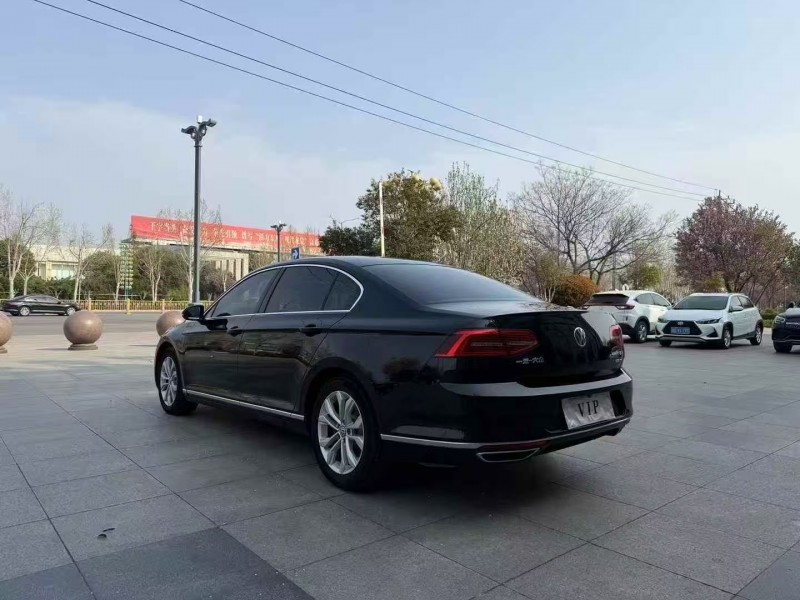 枣庄17年大众迈腾9