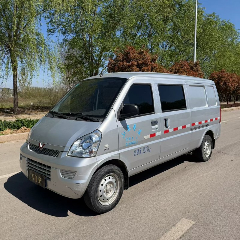 枣庄20年五菱汽车荣光3