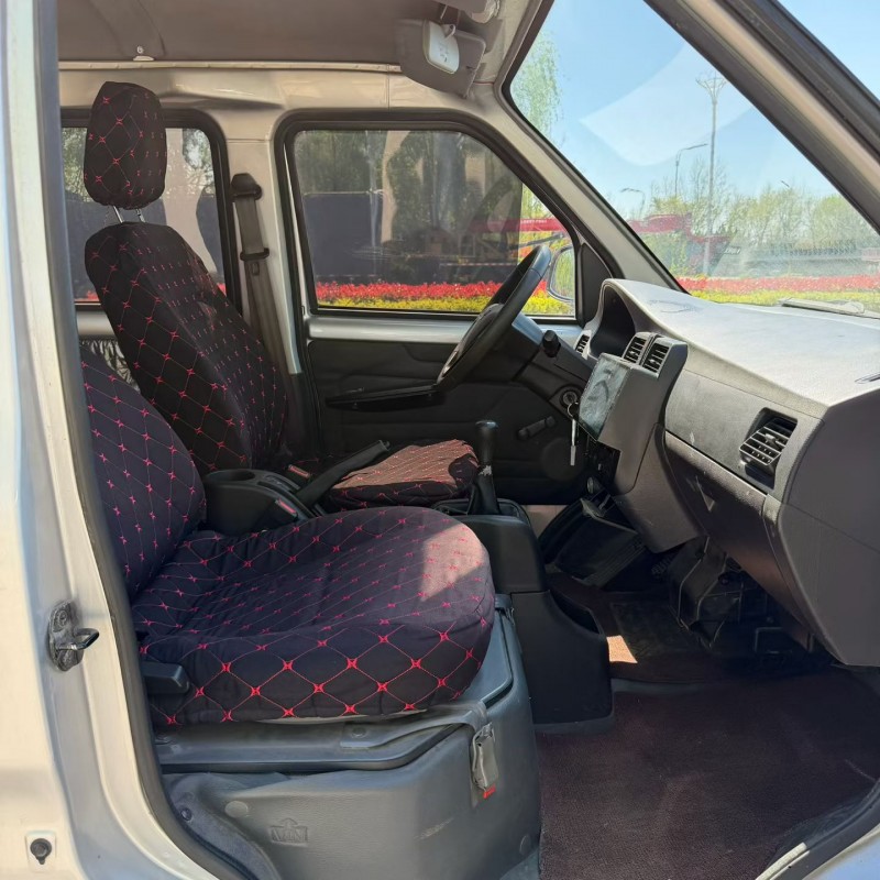 枣庄20年五菱汽车荣光4