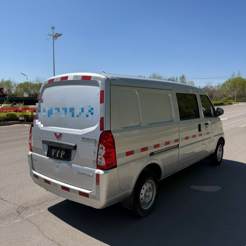 枣庄20年五菱汽车荣光8