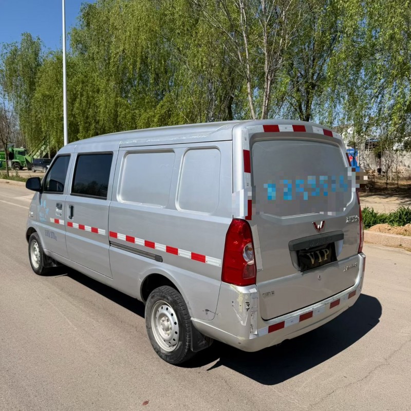 枣庄20年五菱汽车荣光9