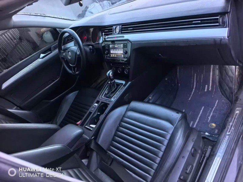 通辽17年大众迈腾5