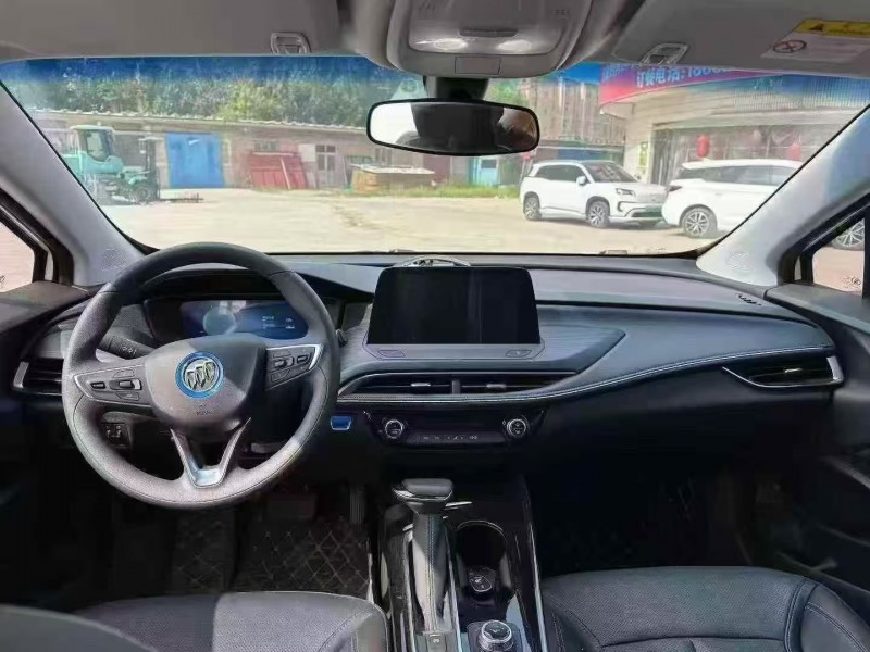 汕头24年别克微蓝3