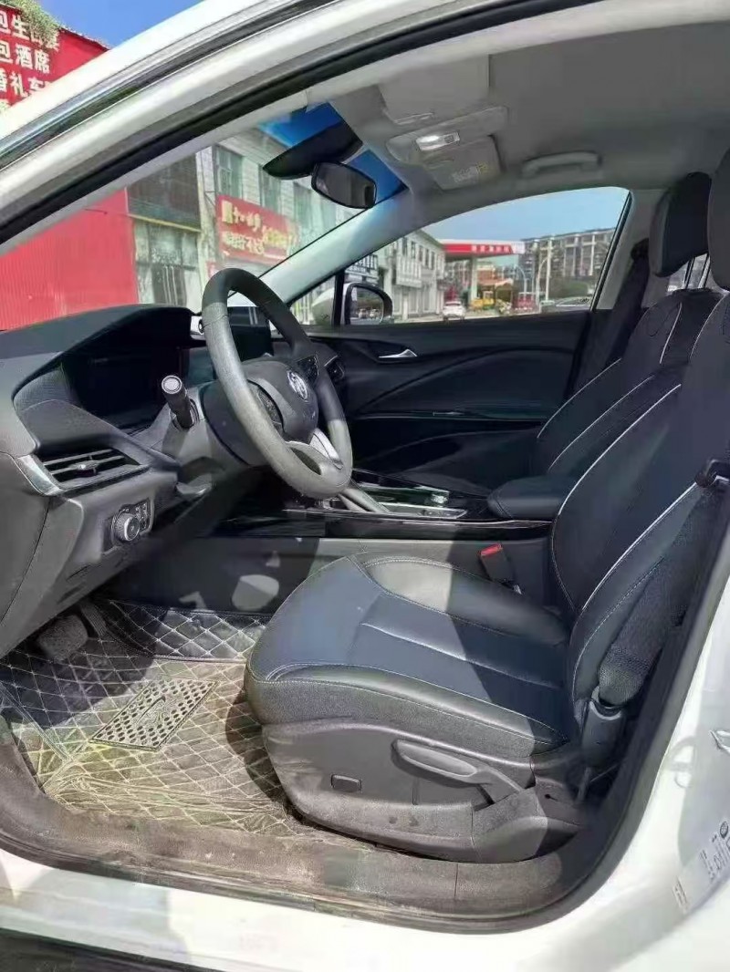 汕头24年别克微蓝5