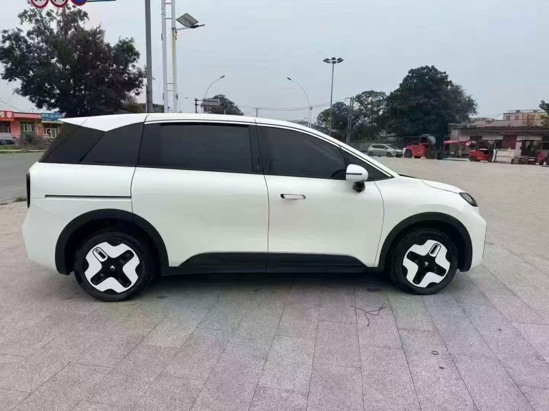 邢台25年极狐汽车考拉7