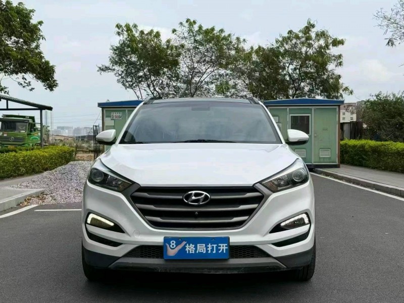 东莞19年现代途胜1