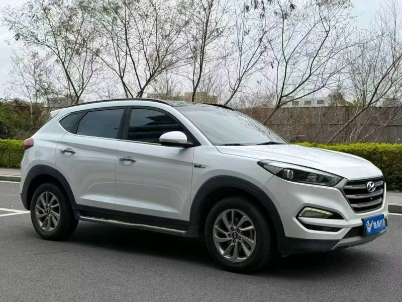 东莞19年现代途胜2