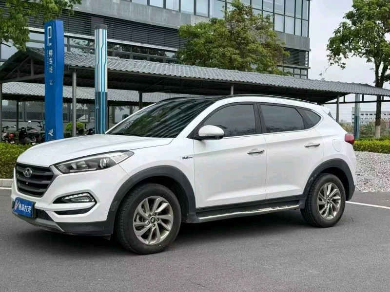 东莞19年现代途胜3