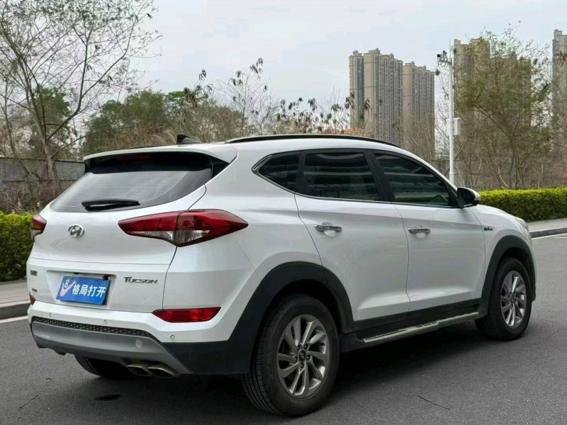 东莞19年现代途胜5