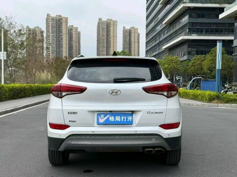 东莞19年现代途胜6