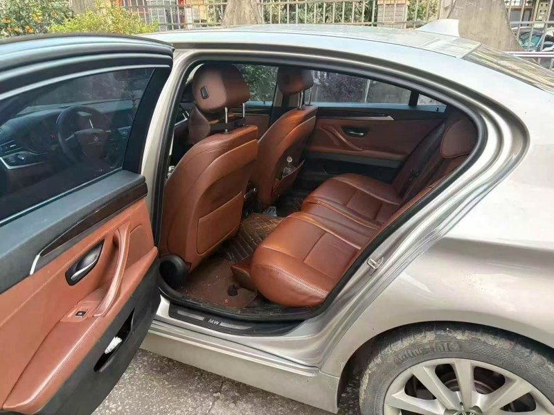 东营15年宝马5系4