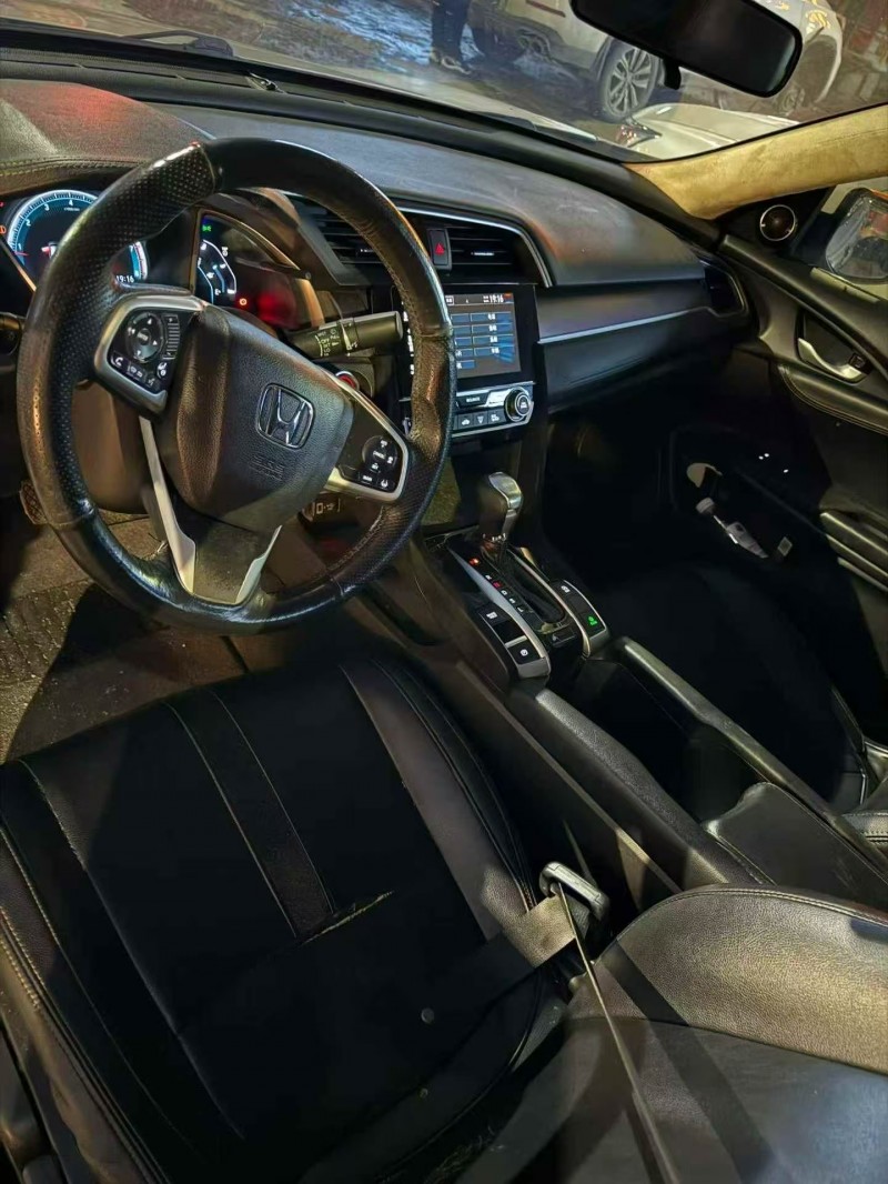 枣庄18年本田思域4