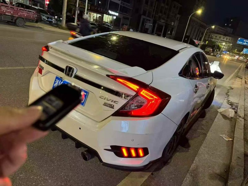 枣庄18年本田思域8