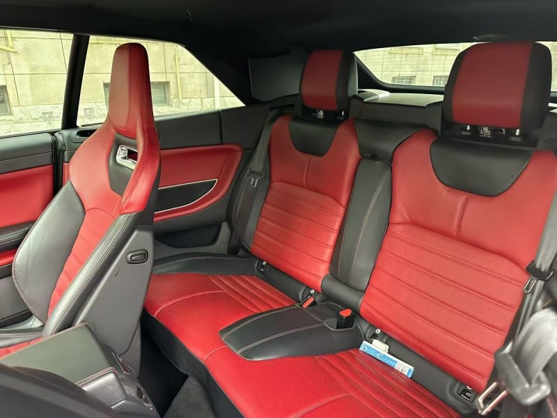 唐山17年路虎极光6