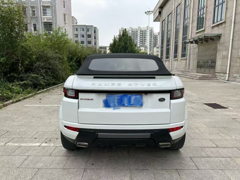 唐山17年路虎极光9