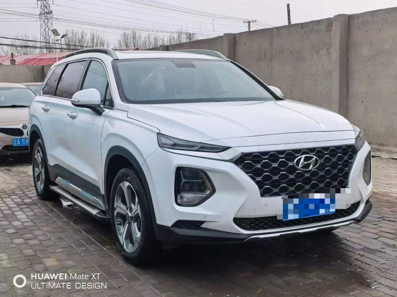 通辽22年现代新胜达2