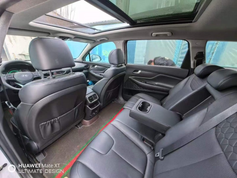 通辽22年现代新胜达6