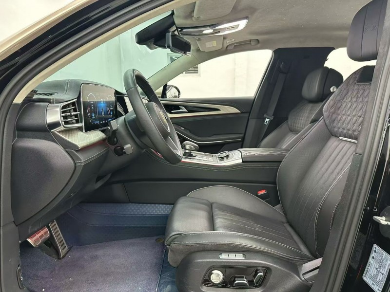 唐山23年红旗H95