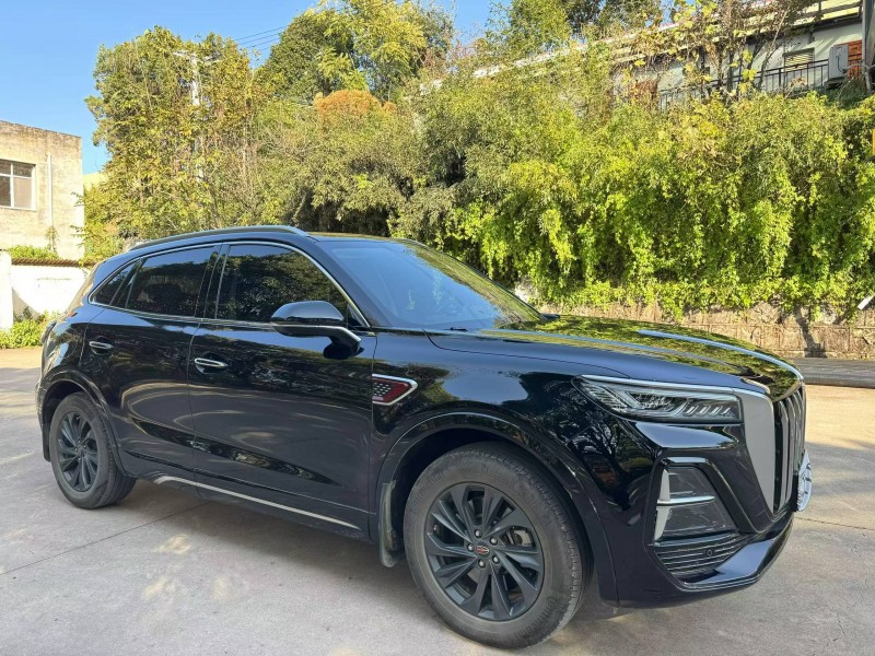 昆明23年红旗HS52