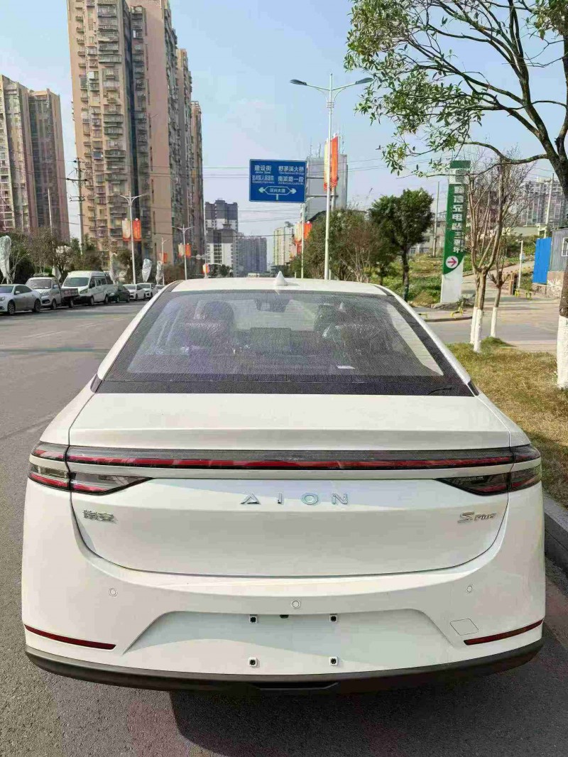 达州25年传祺埃安S6