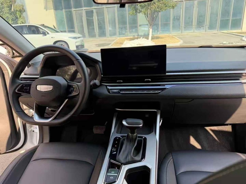 苏州24年吉利帝豪6