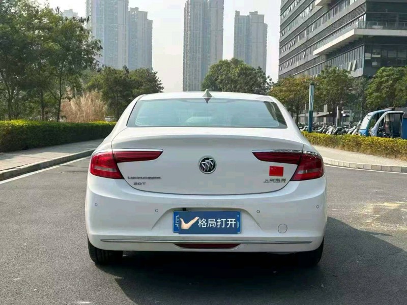 东莞16年别克君越4