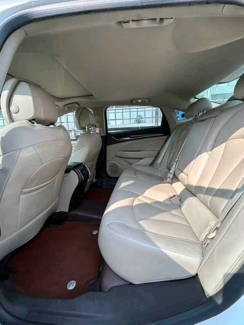 东莞16年别克君越8