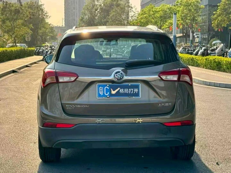 东莞18年别克昂科威8