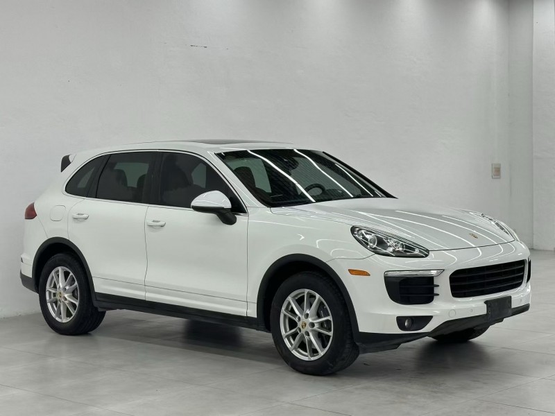 唐山16年保时捷卡宴2