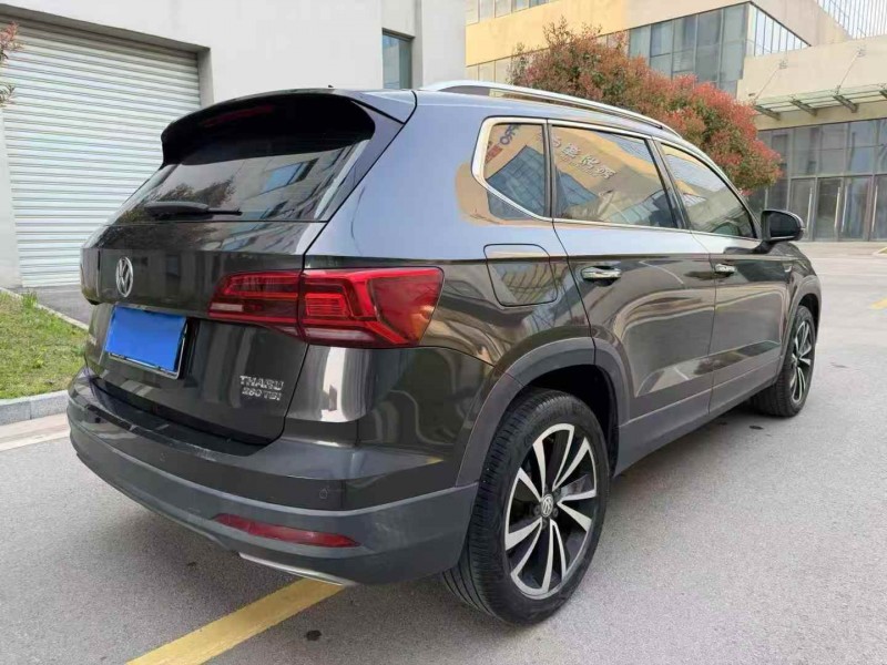 连云港20年大众途岳7