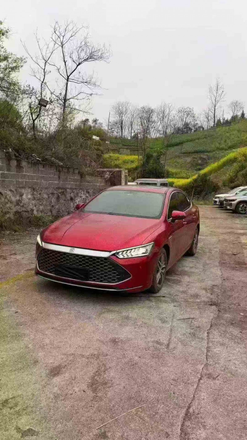 重庆21年比亚迪秦2