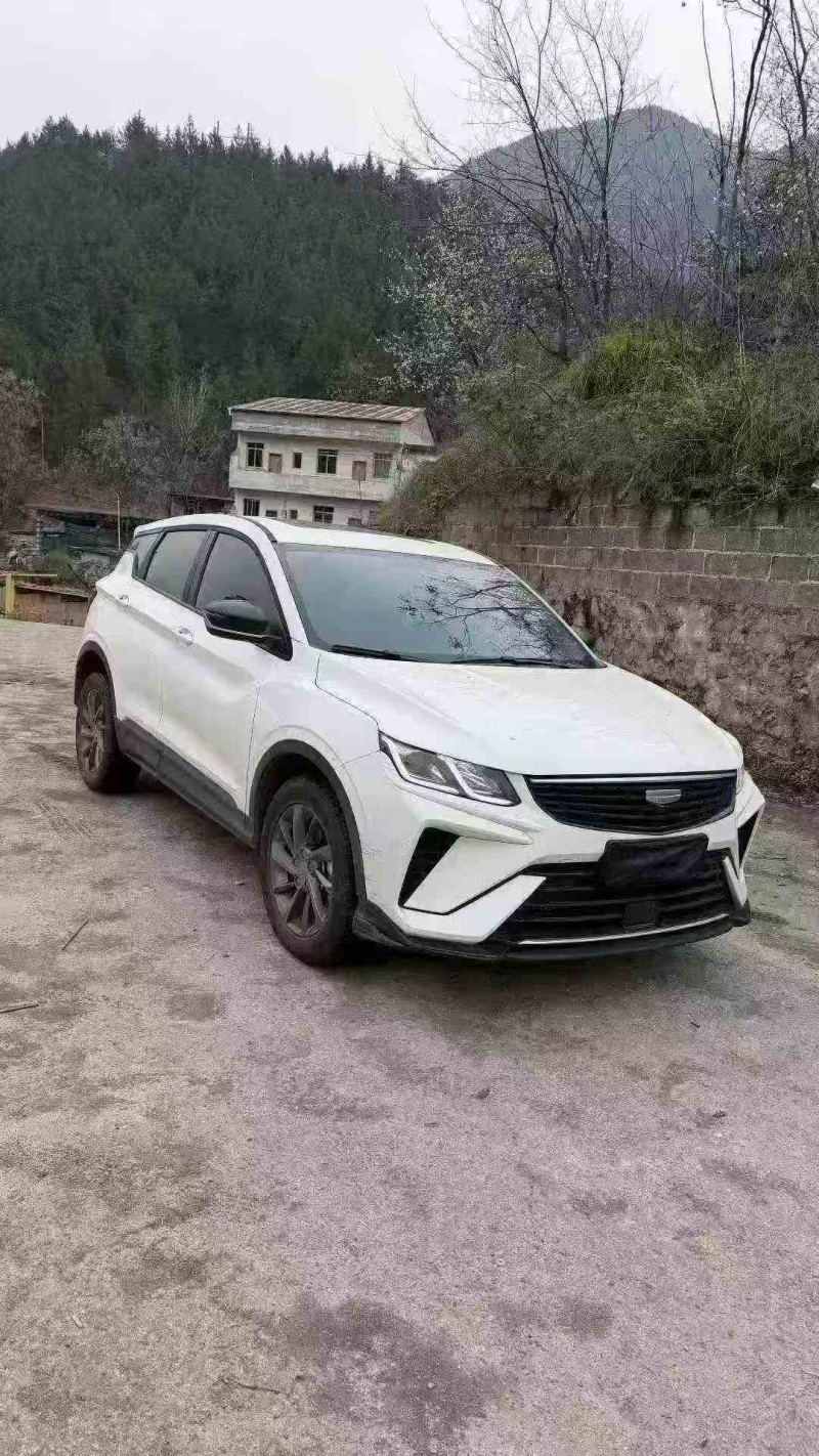 重庆25年吉利缤越3