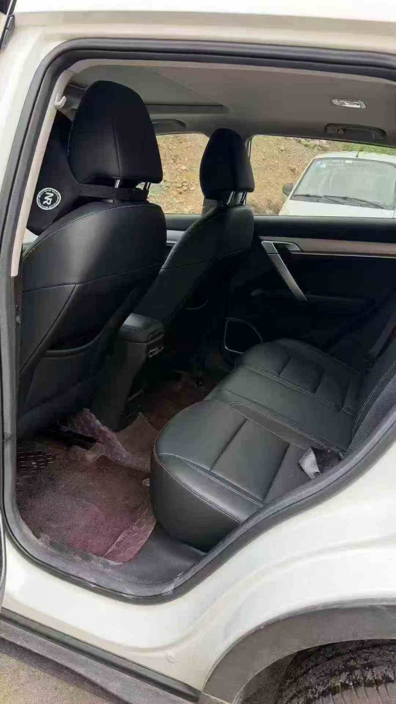 重庆25年吉利缤越4