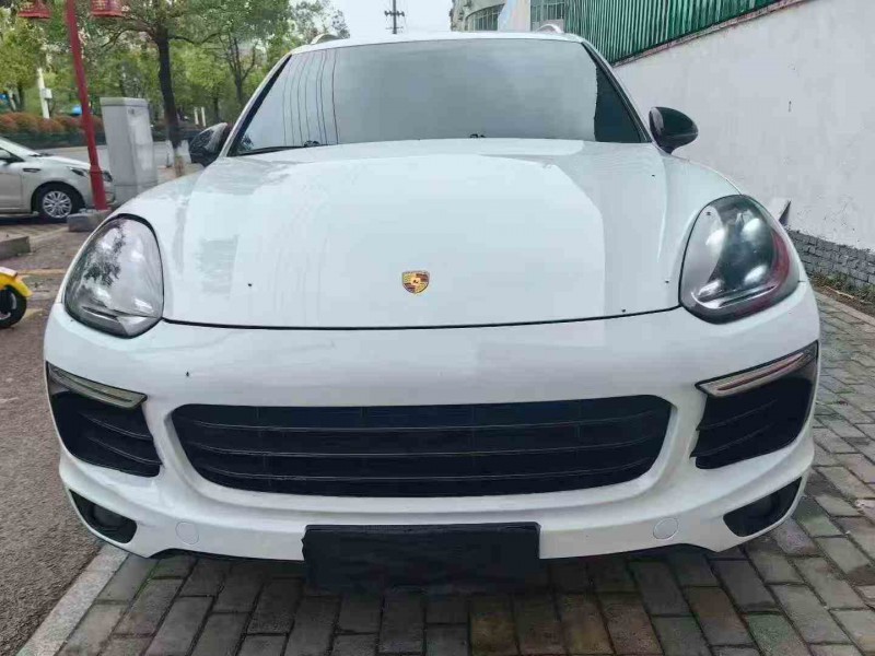 赣州15年保时捷卡宴1