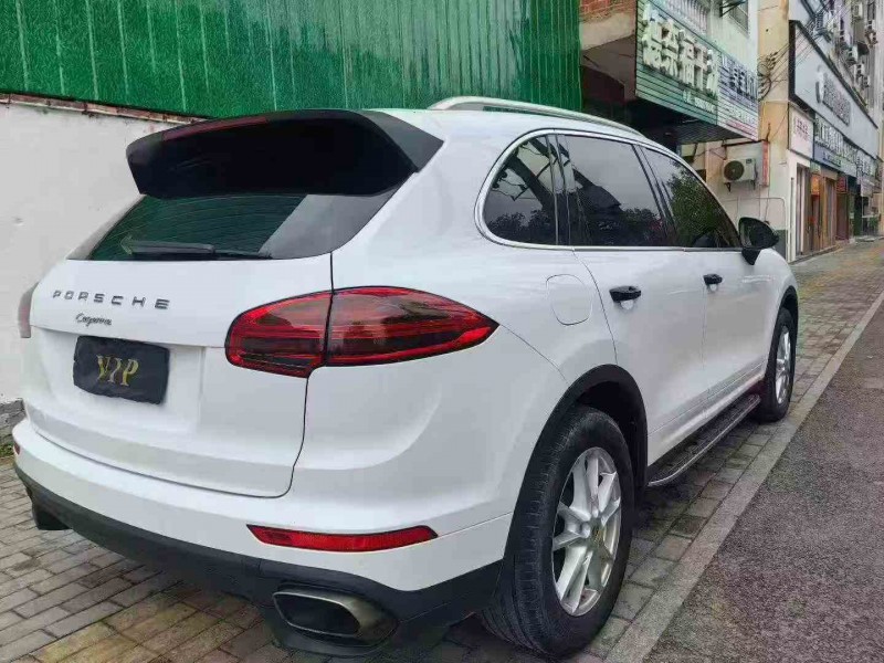 赣州15年保时捷卡宴7